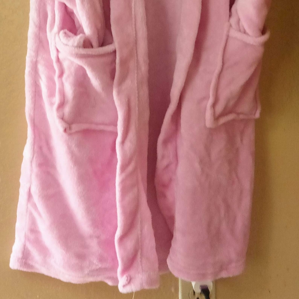 Pink Bath Robe - Picture 3 of 3